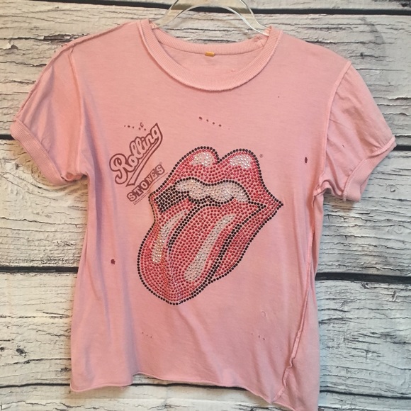 Amplified Rolling Stones Distressed Tee. Pink.